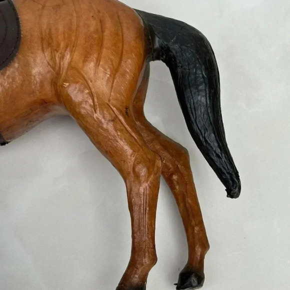 Vintage Collection Leather Statue Horse With Saddle Brown Size 13"H - Picture 6 of 10